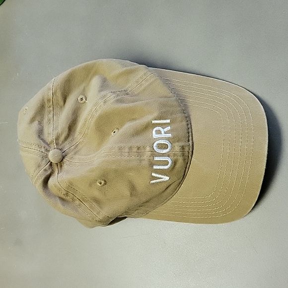 Vuori Accessories - Vuori Baseball Cap Tan Logo Embroidered